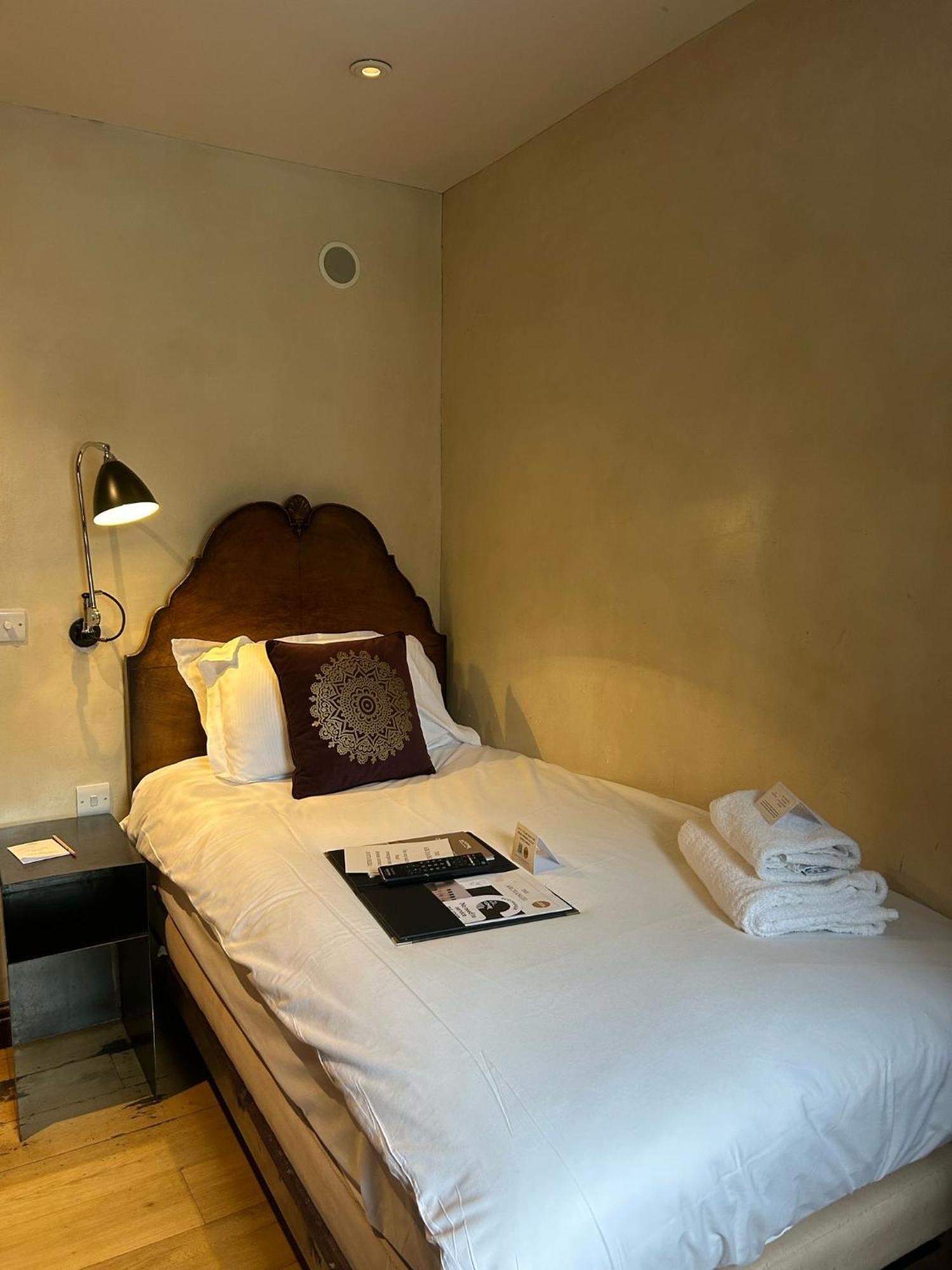 The Archangel,Restaurant & Bar With Rooms Frome Luaran gambar